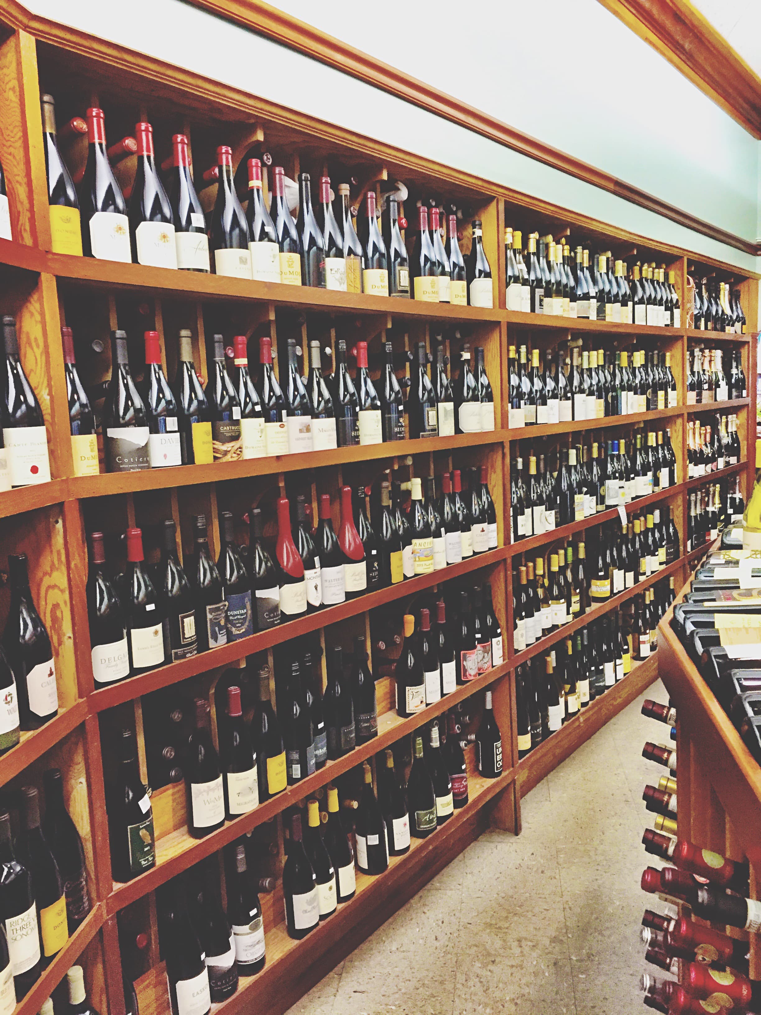 When to Sell Your Fine Wine: A Collector's Guide to Timing the Market